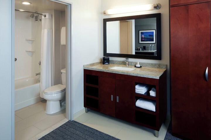 Room 30 of 53