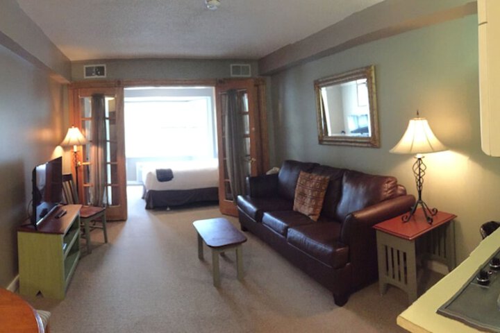 Room 64 of 85