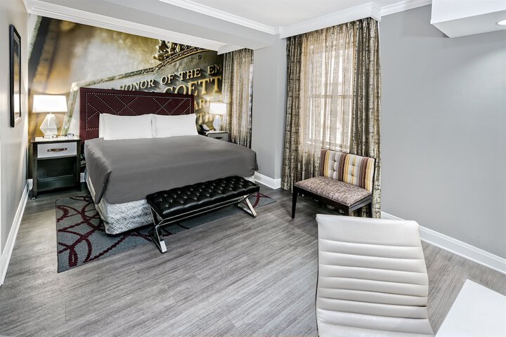 Room 22 of 45