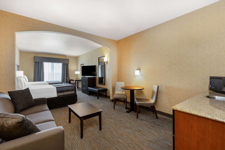 Room 21 of 57