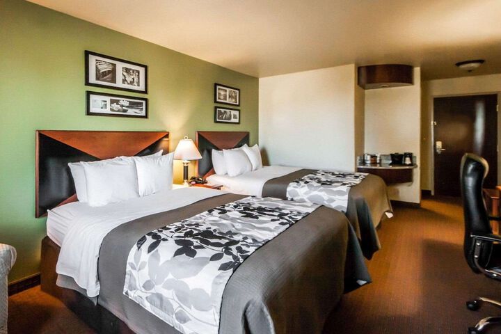 Sleep Inn & Suites Shamrock