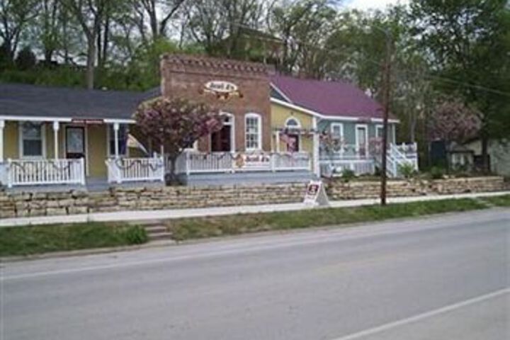 Jeni Js Gifts and Guest Houses
