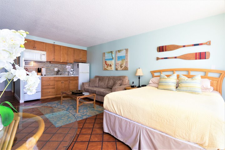 Room 163 of 206