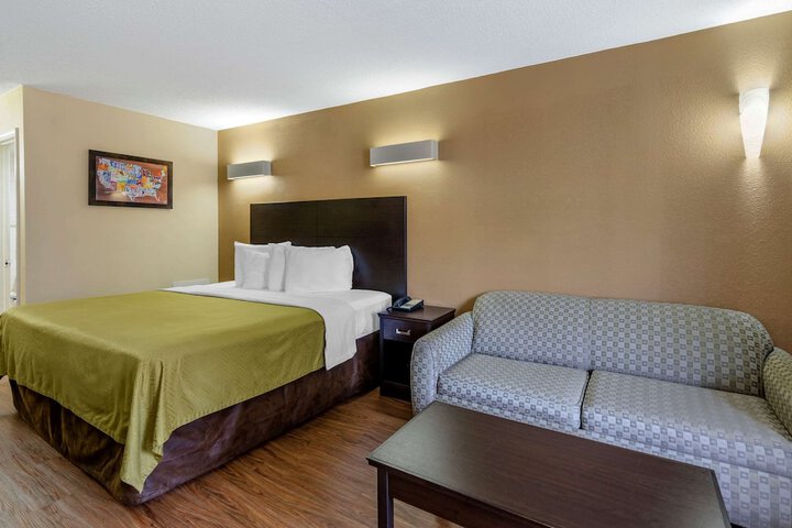 Room 16 of 24