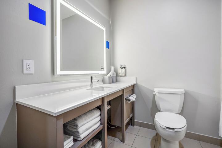 Holiday Inn Express & Suites Jacksonville - Atlantic Beach by IHG