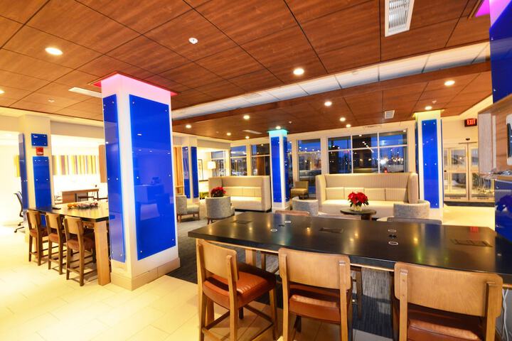 Holiday Inn Express & Suites Toledo South - Perrysburg by IHG