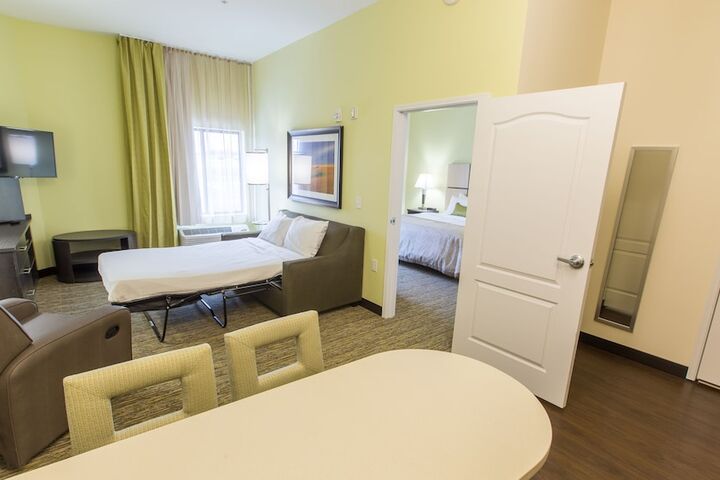 Room 47 of 60