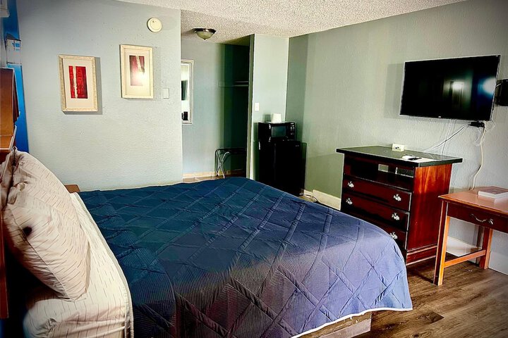 Room 21 of 35