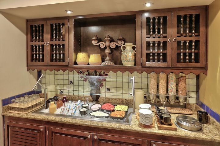 Breakfast/Coffee Service 44 of 53