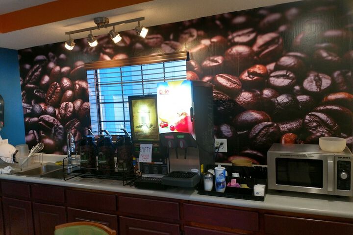 Breakfast/Coffee Service 52 of 62
