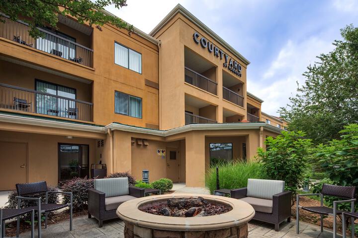 Courtyard by Marriott Rock Hill