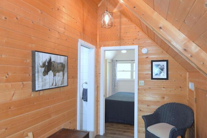 Rosies Creekside Retreat - 3 BR Escape!