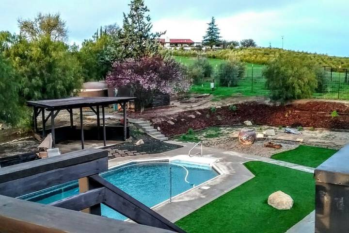 Pool 18 of 39
