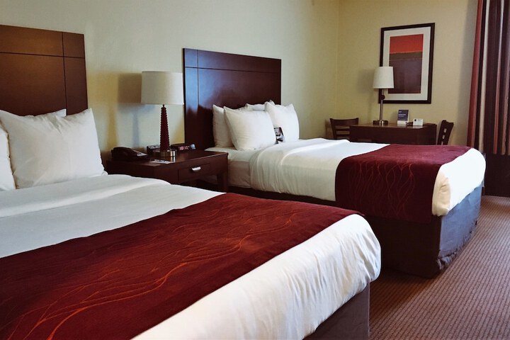 Comfort Inn Fayetteville near Fort Bragg