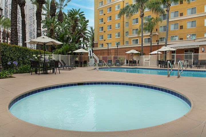 Residence Inn by Marriott Anaheim Resort Area