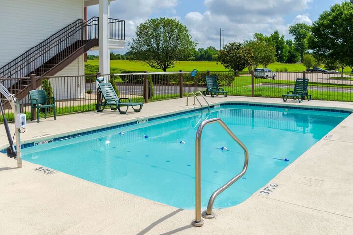 Pool 4 of 34
