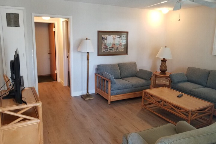 Room 50 of 229