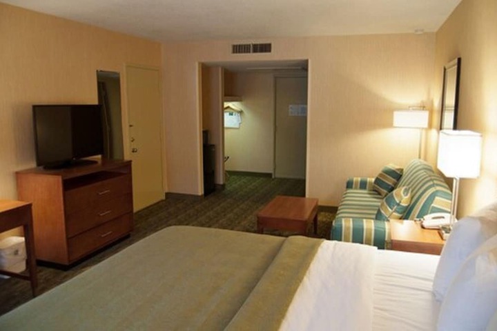 Quality Inn Bedford