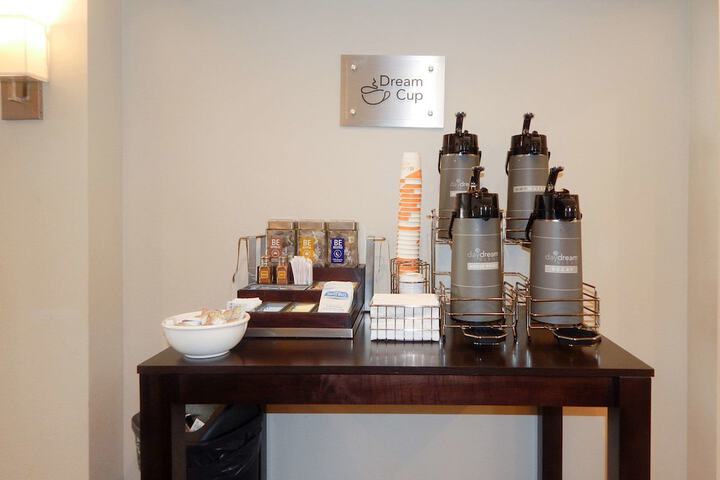 Breakfast/Coffee Service 37 of 46