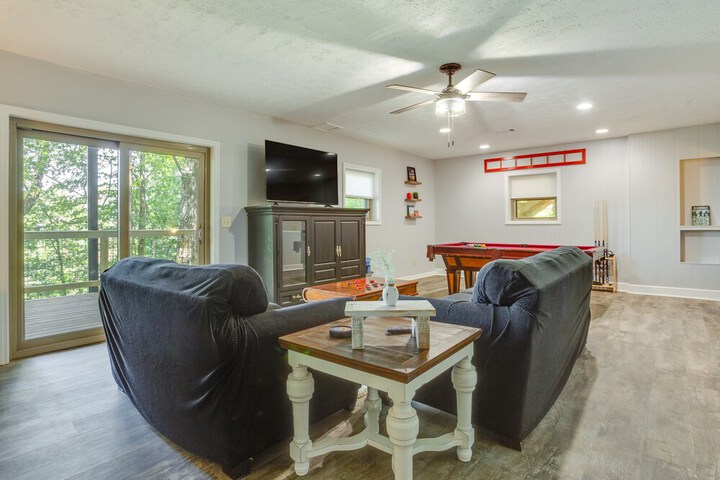 Jasper Vacation Rental w / Decks Fire Pit & Views!