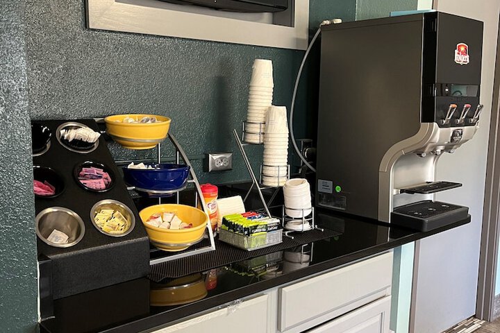 Breakfast/Coffee Service 44 of 51