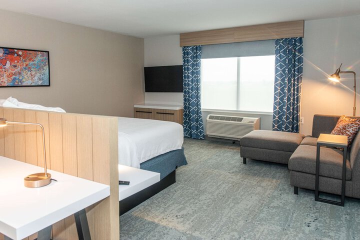Room 16 of 52