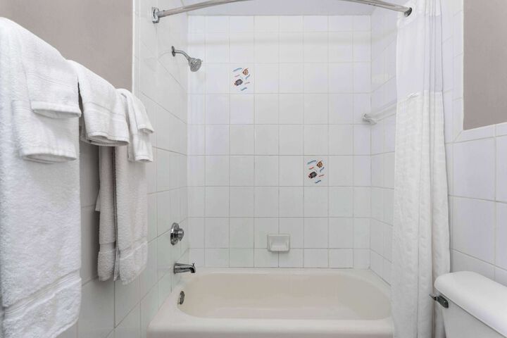 Travelodge Suites by Wyndham Lake Okeechobee