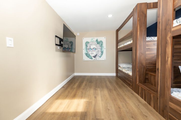 Room 58 of 70