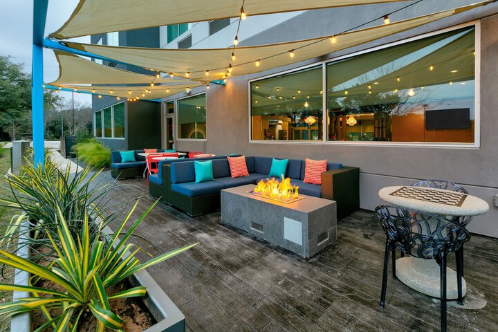 Terrace/Patio 23 of 25