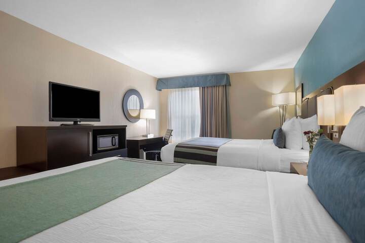 Room 10 of 35