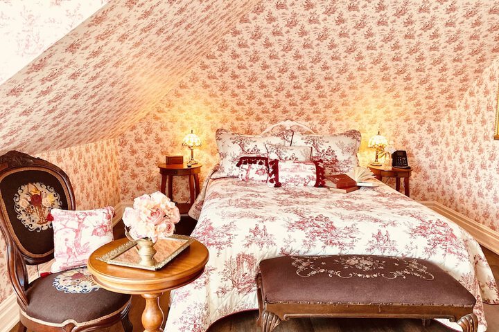 Room 15 of 61