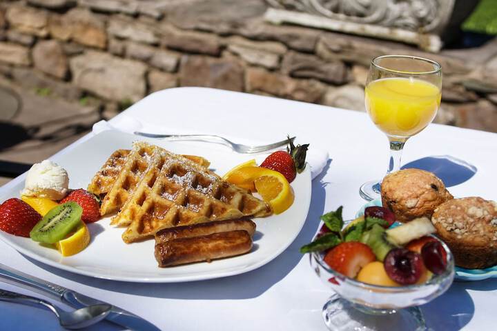 Breakfast/Coffee Service 68 of 76