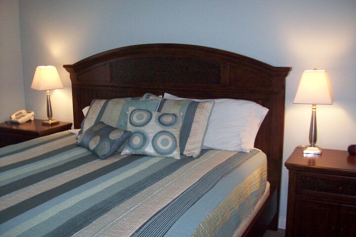 Room 13 of 20