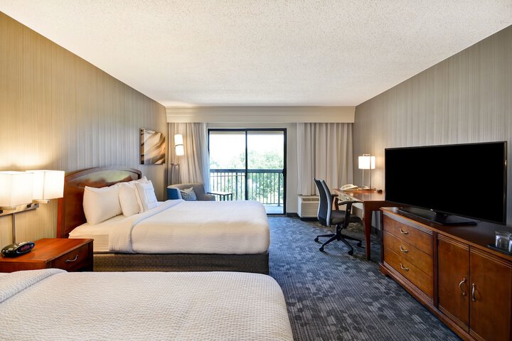 Room 32 of 56