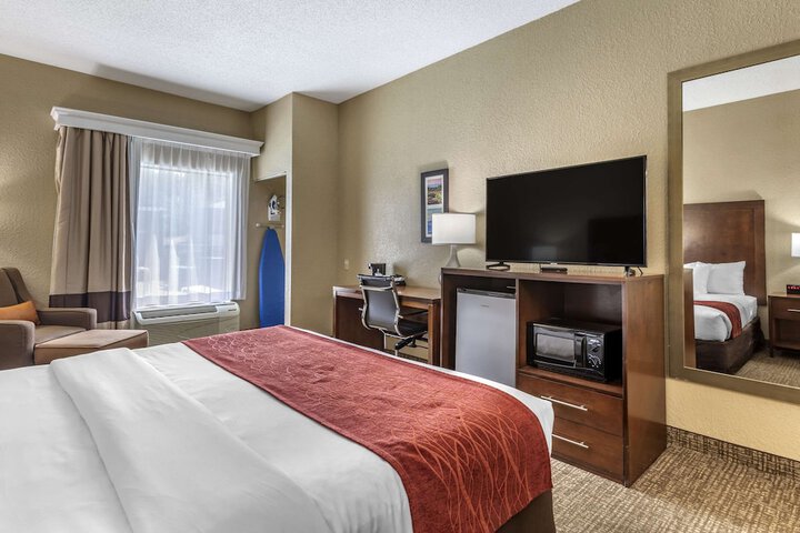 Room 9 of 28
