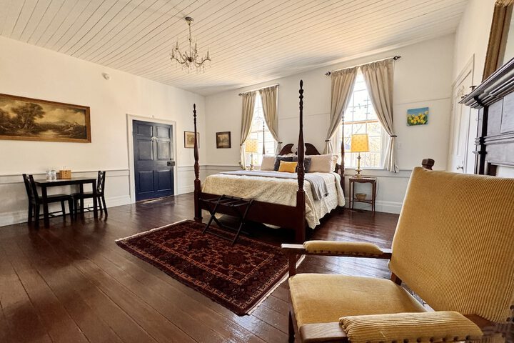 Room 54 of 74