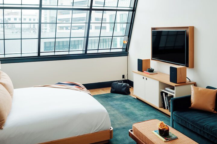 Shinola Hotel