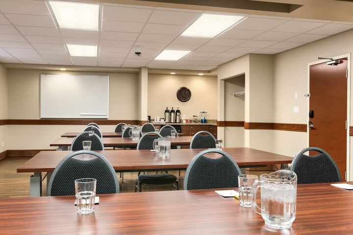 Meeting 33 of 44
