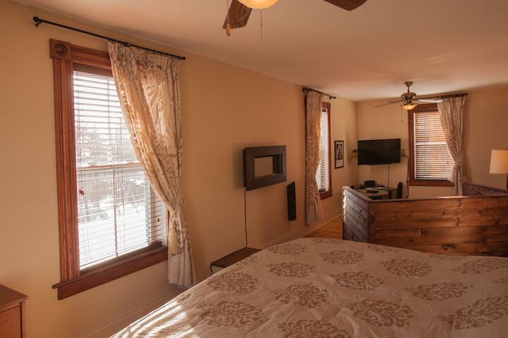 Room 22 of 64