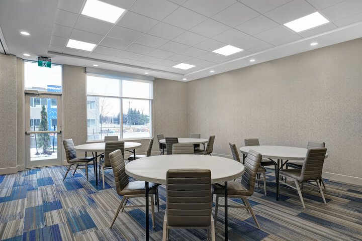 Holiday Inn Express & Suites Collingwood by IHG