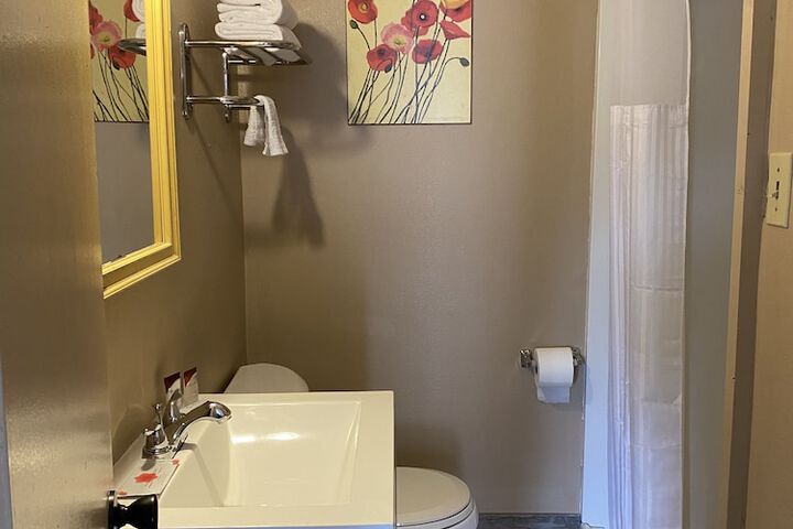 Room 35 of 53