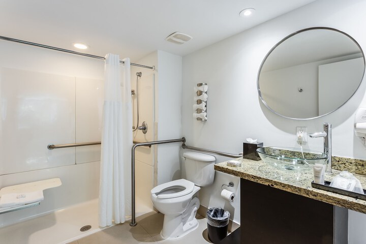 Beach Haus Bal Harbour