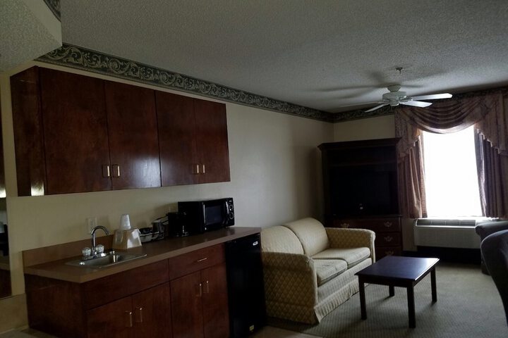 Room 3 of 15