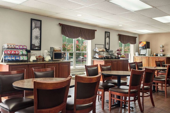 Ramada by Wyndham Pigeon Forge North