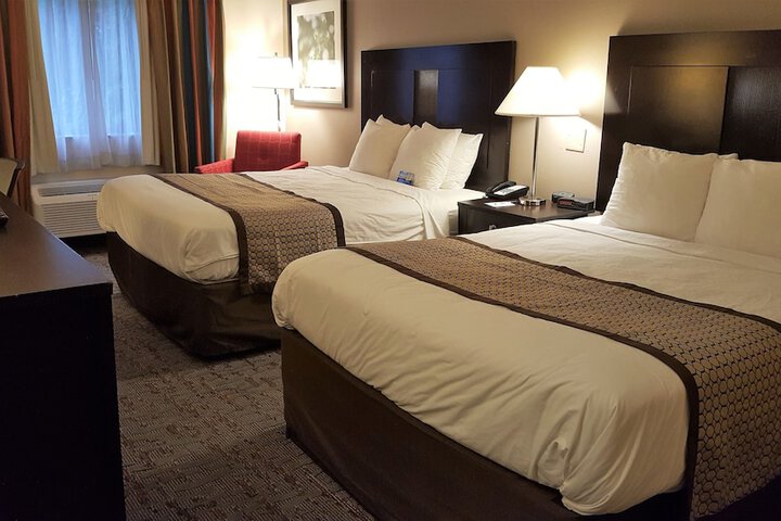 Baymont by Wyndham Belleville Airport Area