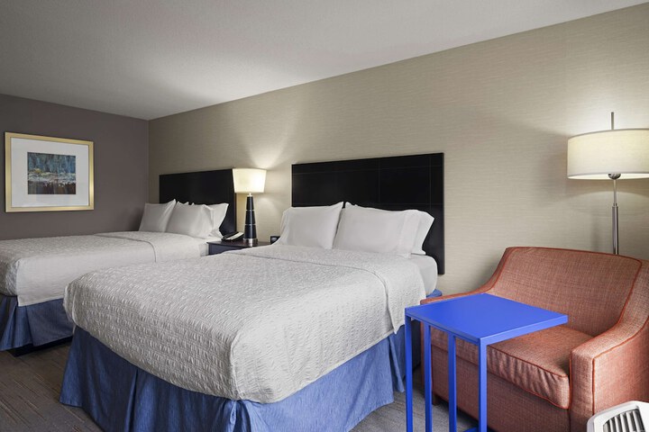 Room 32 of 63