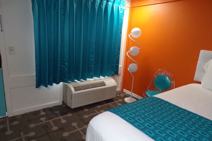 Room 41 of 49