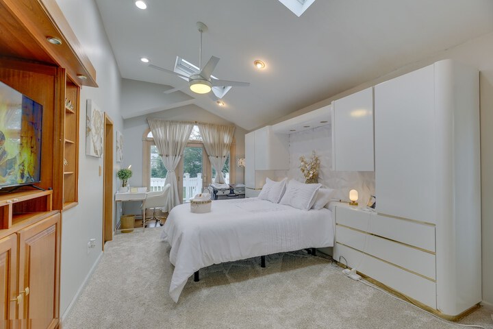 dreams of Paradise Luxury Home w / Pool!