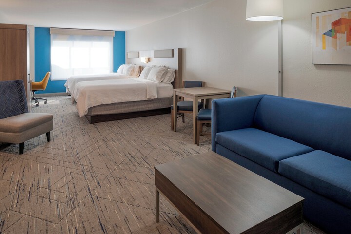 Holiday Inn Express Hotel & Suites Fort Atkinson by IHG