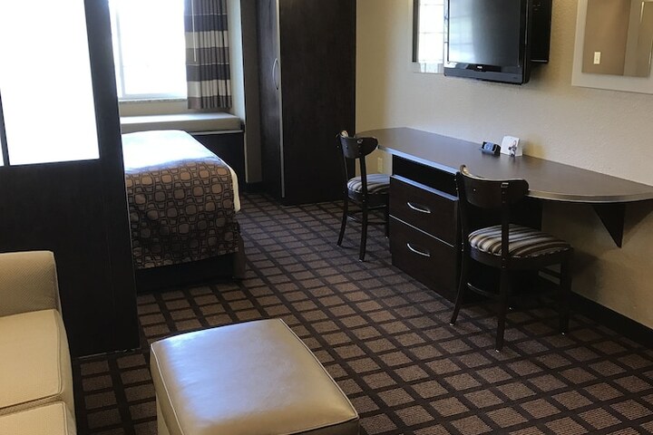Room 5 of 38